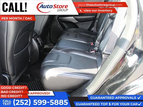 Used 2019 Jeep Cherokee Limited FWD image 11