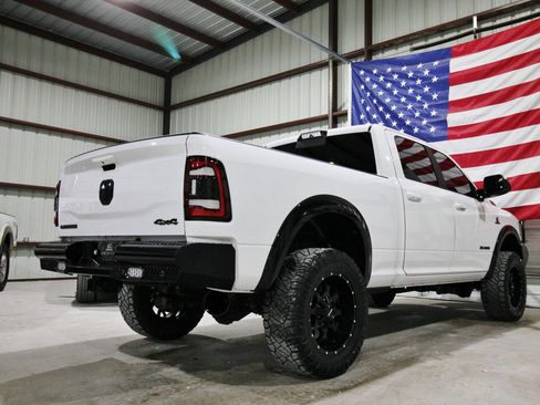 Used 2021 RAM 2500 Laramie w/ Night Edition image 11