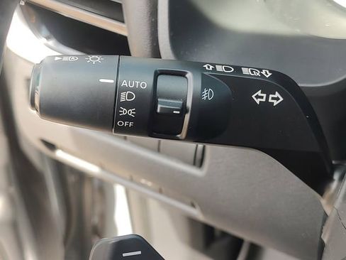Used 2022 Nissan Rogue SL FWD image 22