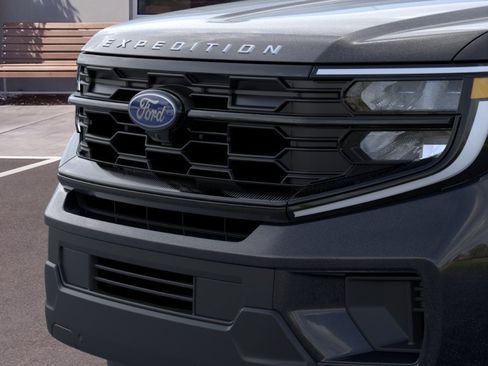 New 2026 Ford Expedition Active RWD image 17