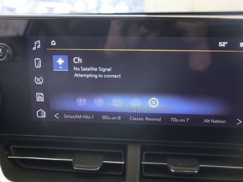 Used 2024 Chevrolet Trax LT image 14