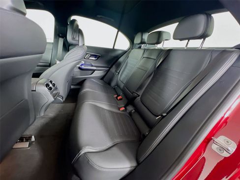 Used 2025 Mercedes-Benz C 300 4MATIC Sedan image 22