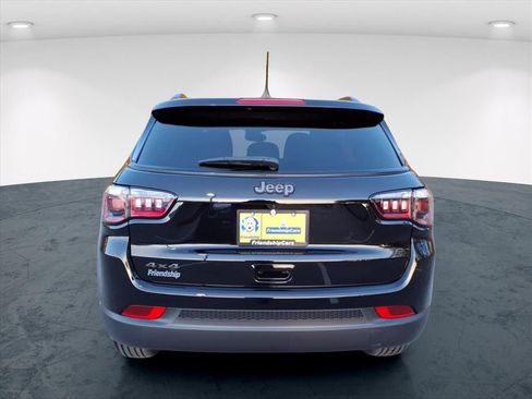 New 2026 Jeep Compass Latitude image 8