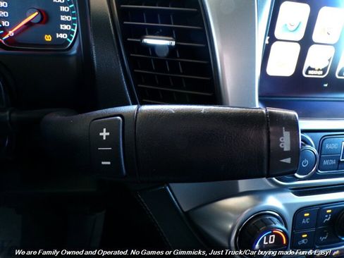 Used 2018 Chevrolet Suburban LT image 52