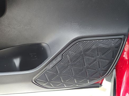 Used 2025 Toyota RAV4 XLE Premium FWD image 15