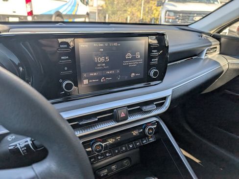 Used 2024 Kia K5 LXS image 17