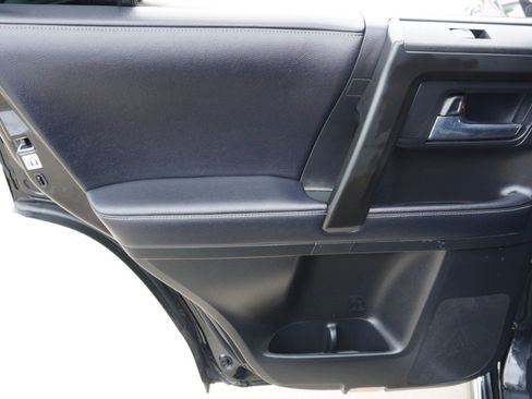 Used 2019 Toyota 4Runner Limited AWD/4WD image 34