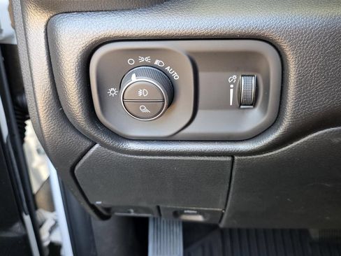 New 2026 RAM 2500 Tradesman AWD/4WD image 25