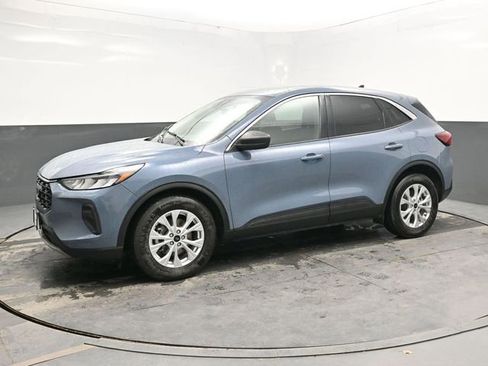 Used 2024 Ford Escape Active FWD image 3