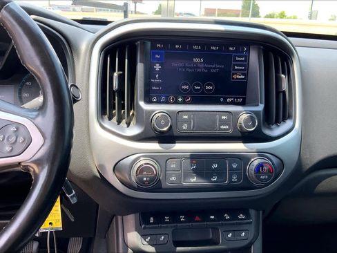 Used 2020 Chevrolet Colorado ZR2 w/ ZR2 Dusk Special Edition AWD/4WD image 31