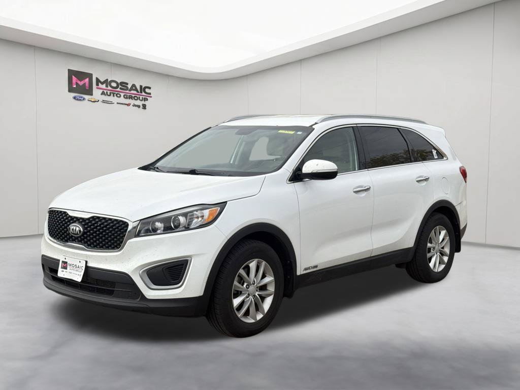 Used 2018 Kia Sorento LX AWD/4WD image 4