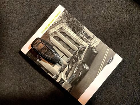 Used 2018 Ford Focus ST image 31