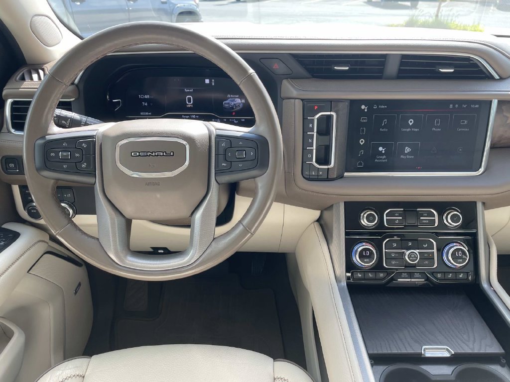 Used 2022 GMC Yukon Denali AWD/4WD image 16