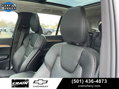 Used 2023 Volvo XC90 B6 Plus image 25