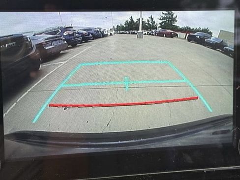 Used 2020 Toyota Corolla SE FWD image 18