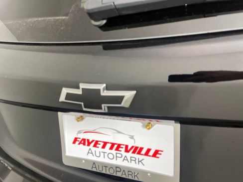 Certified 2024 Chevrolet Equinox RS FWD image 12