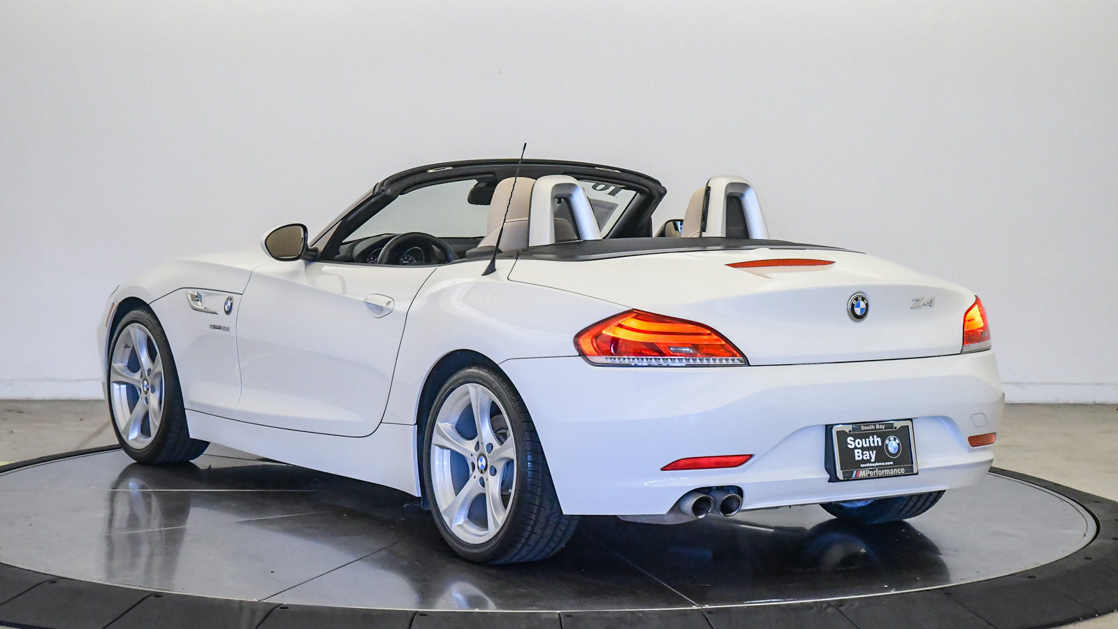 Used 2016 BMW Z4 sDrive28i RWD image 35