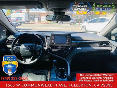 Used 2018 Toyota Camry SE FWD image 29