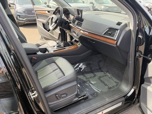 Used 2023 Audi Q5 2.0T Premium Plus w/ Premium Plus Package AWD/4WD image 16