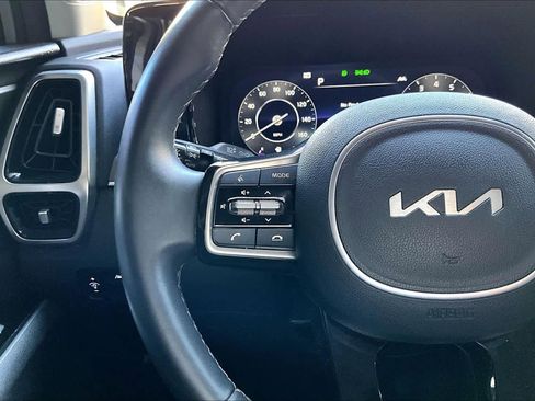 Used 2023 Kia Sorento SX image 23
