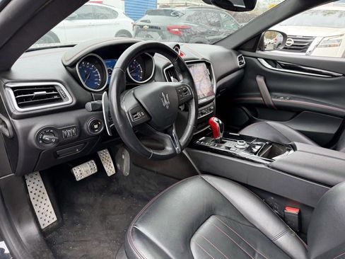 Used 2018 Maserati Ghibli S Q4 AWD/4WD image 11