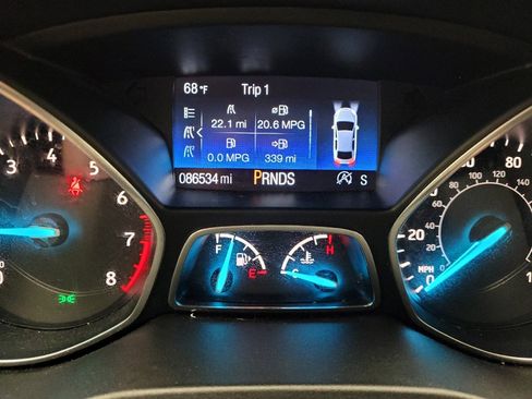 Used 2018 Ford Escape SE FWD image 23