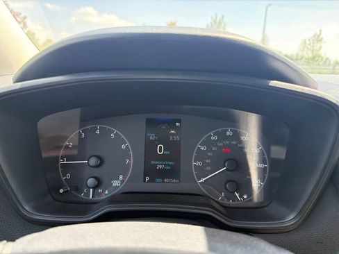 Used 2024 Toyota Corolla LE FWD image 37