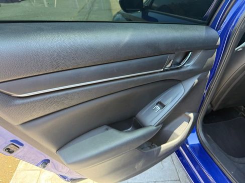 Used 2019 Honda Accord Sport image 8