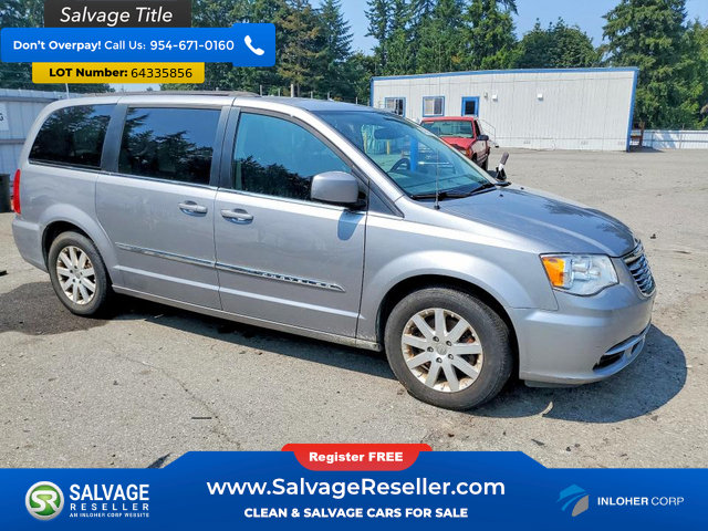 Used 2016 Chrysler Town & Country Touring FWD image 5