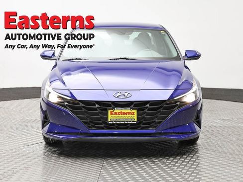 Used 2022 Hyundai Elantra Blue w/ Cargo Package FWD image 2