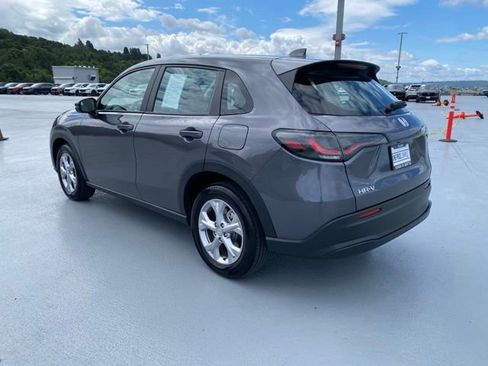 Certified 2024 Honda HR-V LX image 10