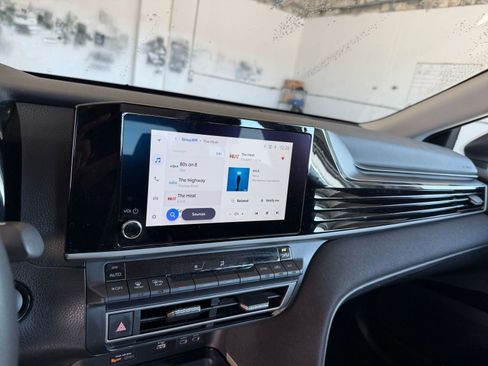 Used 2025 Toyota Camry LE image 21