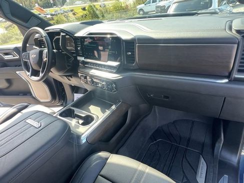 Used 2025 Chevrolet Silverado 2500 High Country w/ High Country Premium Package image 35