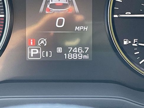 Certified 2025 Subaru Crosstrek 2.5i Sport w/ Crosstrek Mirror Package image 29