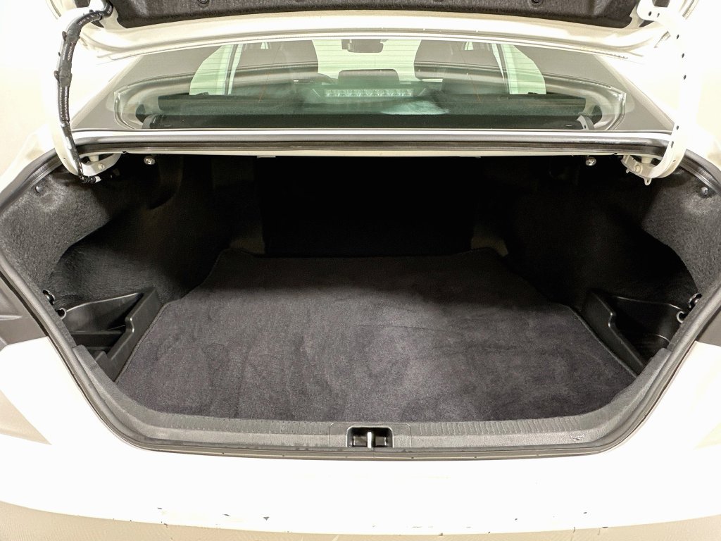 Used 2025 Toyota Camry SE w/ Convenience Package FWD image 26
