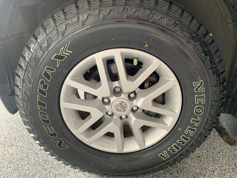 Used 2018 Nissan Frontier SV w/ Value Truck Package RWD image 27