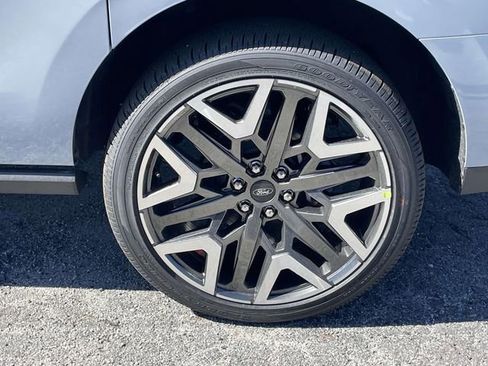 New 2026 Ford Expedition Max Platinum w/ Platinum Ultimate Package image 21