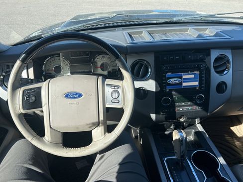 Used 2013 Ford Expedition EL Limited image 16