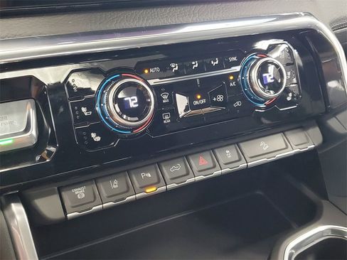 New 2026 GMC Sierra 3500 Denali w/ Denali Reserve Package image 26