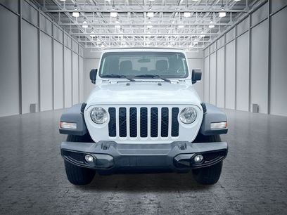 Used 2023 Jeep Gladiator Sport w/ Trailer Tow Package