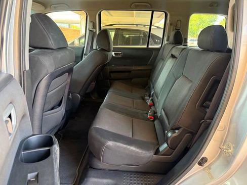 Used 2010 Honda Pilot EX image 24