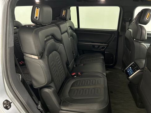 Used 2024 Rivian R1S Adventure AWD/4WD image 23