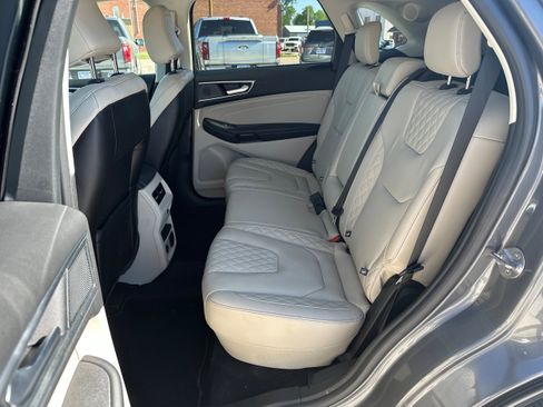 Used 2024 Ford Edge Titanium w/ Equipment Group 301A AWD/4WD image 13