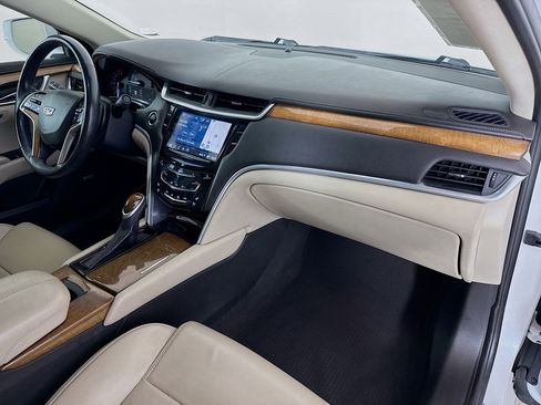 Used 2019 Cadillac XTS Luxury image 28