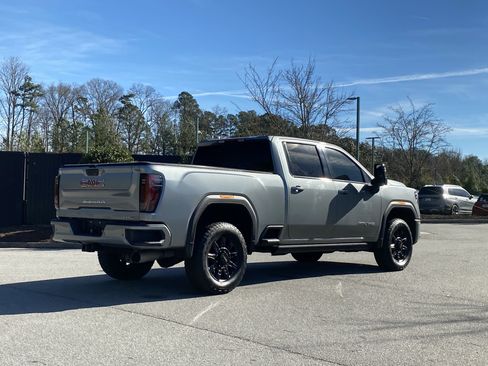 Used 2025 GMC Sierra 2500 AT4 w/ AT4 Premium Plus Package image 10