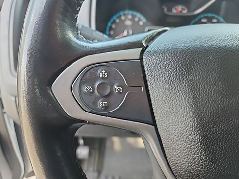 Used 2017 Chevrolet Colorado Z71 image 18