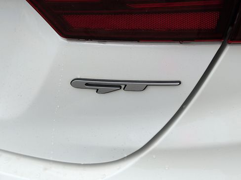 Certified 2024 Kia Forte GT w/ GT2 Package FWD image 6