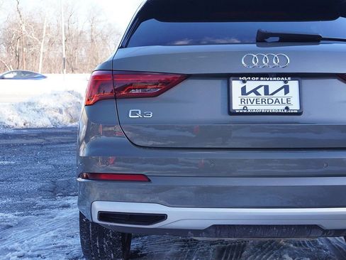Used 2022 Audi Q3 2.0T Premium w/ Convenience Package image 14