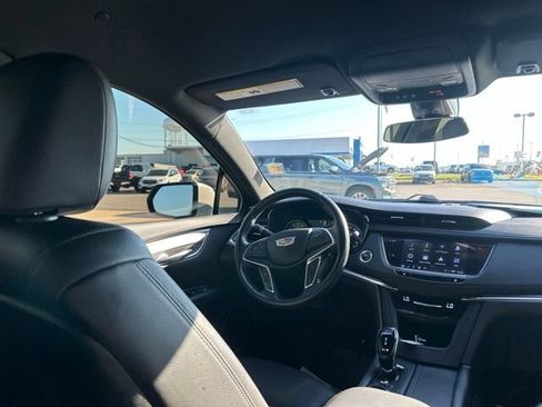 Used 2022 Cadillac XT5 Luxury AWD/4WD image 17