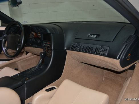 Used 1992 Chevrolet Corvette Coupe RWD image 10